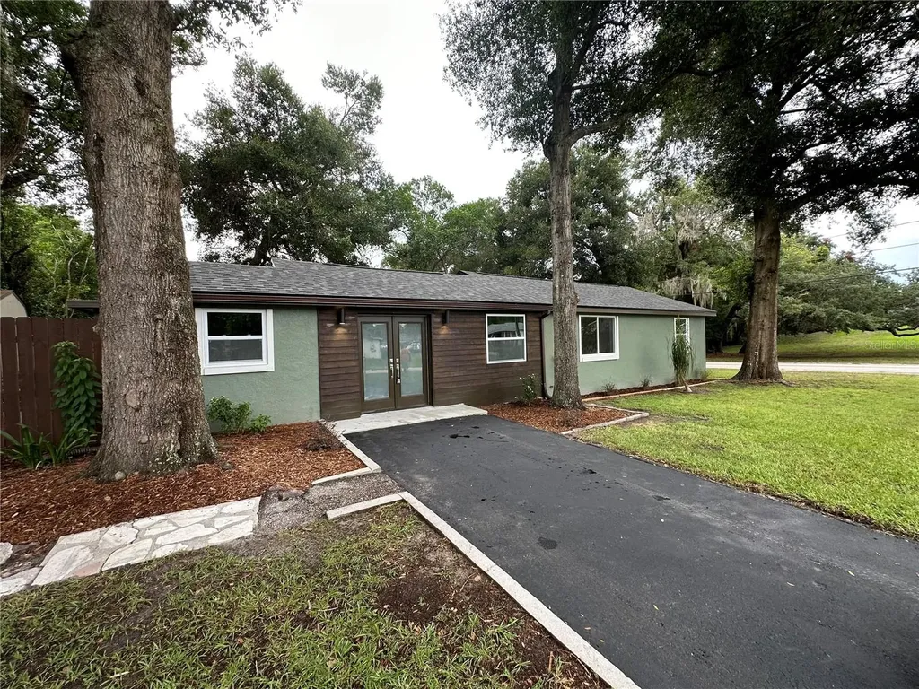 102 Estrella Road Debary FL 32713