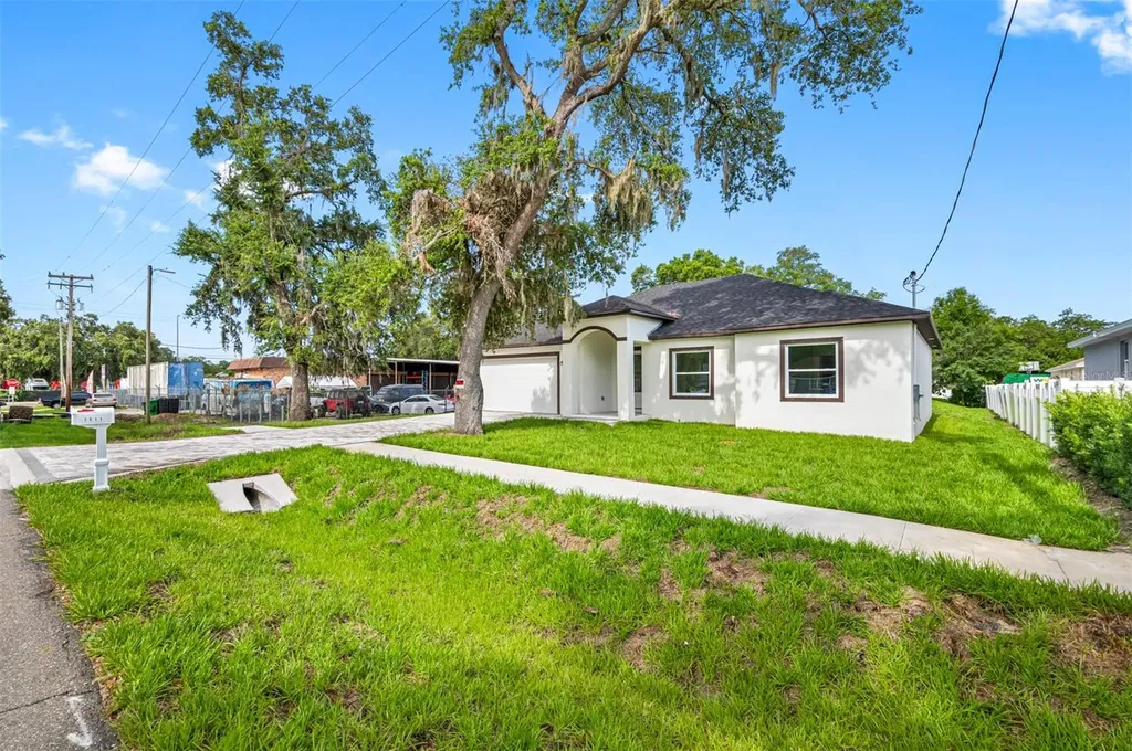 2612 S 70th Street Tampa FL 33619