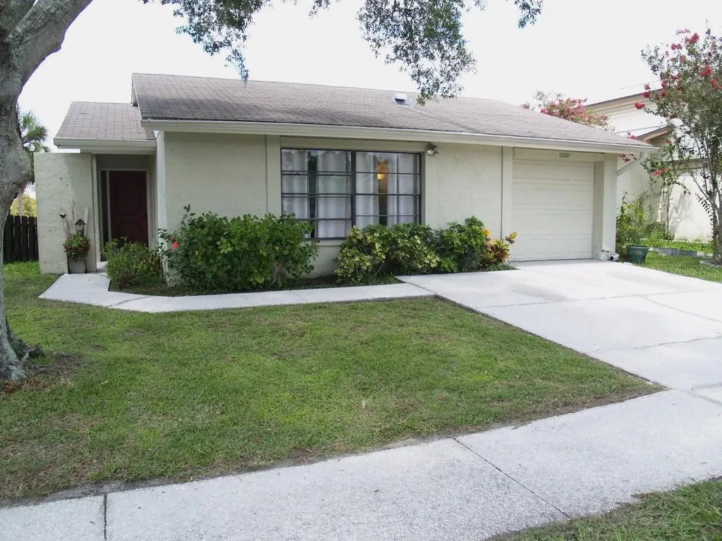 10327 Chadbourne Drive Tampa FL 33624