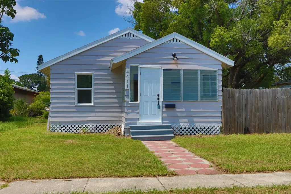 4411 16th Avenue S St Petersburg FL 33711