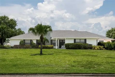654 Howard Avenue Lakeland FL 33815