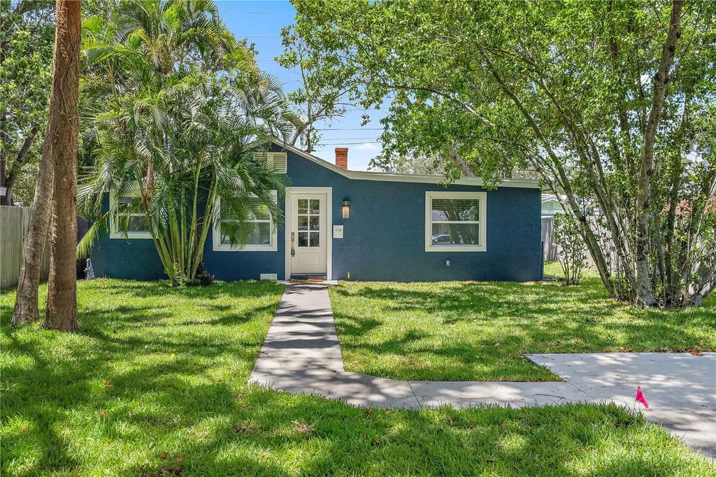 5537 Dartmouth Avenue N St Petersburg FL 33710