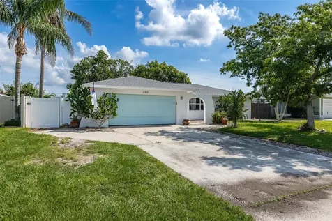2413 Woodland Circle Fort Myers FL 33907