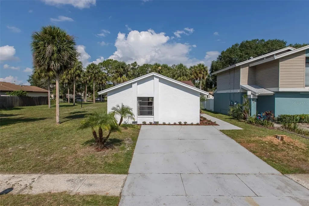 10502 Parkcrest Drive Tampa FL 33624