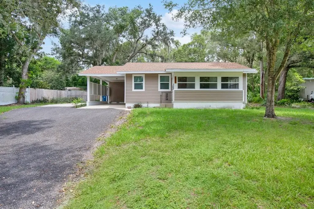 355 W Wisconsin Avenue Orange City FL 32763