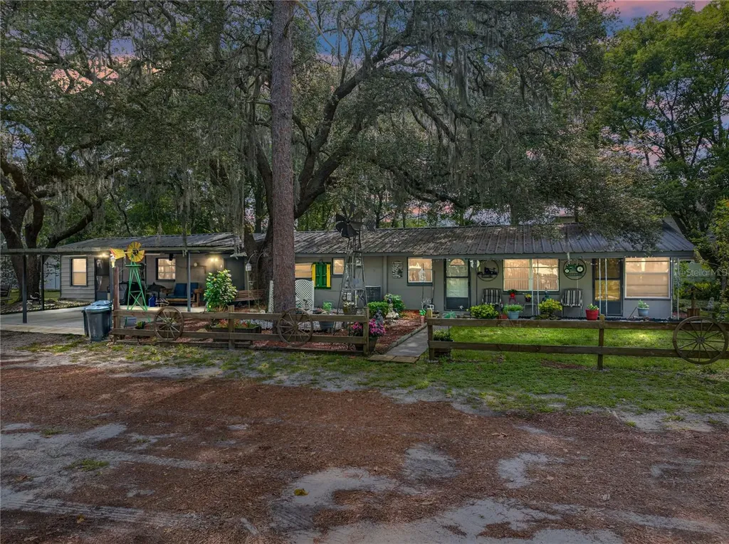 37835 Dunbar Avenue Zephyrhills FL 33542