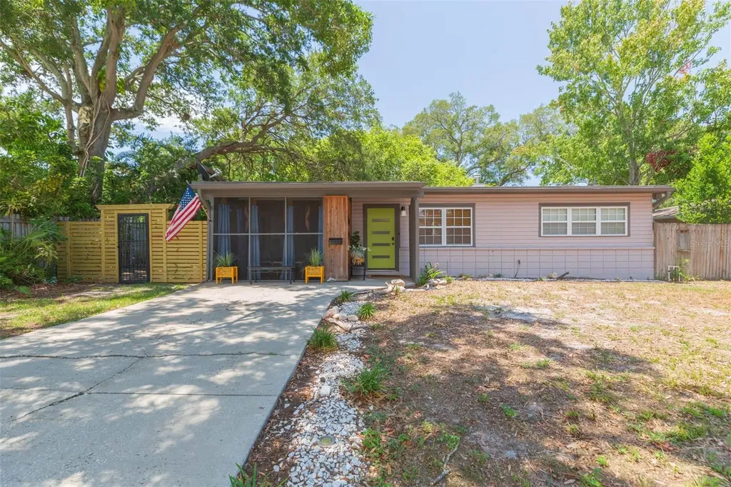 7418 4th Avenue N St Petersburg FL 33710