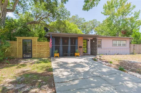7418 4th Avenue N St Petersburg FL 33710