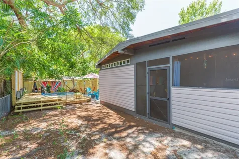 7418 4th Avenue N St Petersburg FL 33710
