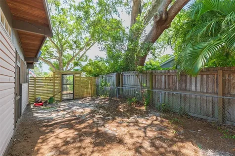 7418 4th Avenue N St Petersburg FL 33710