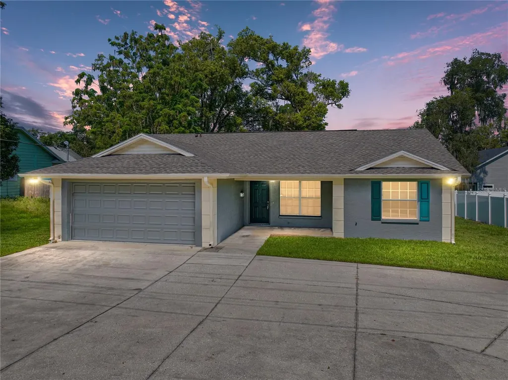 14051 17th Street Dade City FL 33525