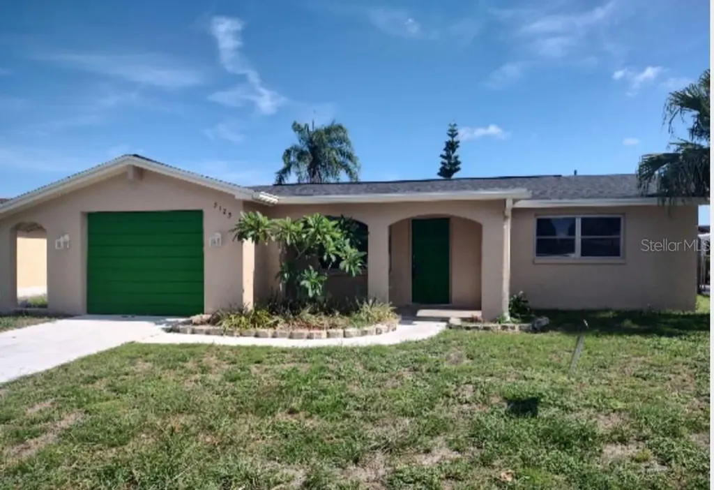 3125 Roxbury Drive Holiday FL 34691