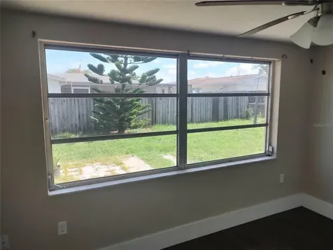 3125 Roxbury Drive Holiday FL 34691