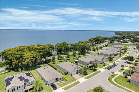3315 Landing View Tavares FL 32778