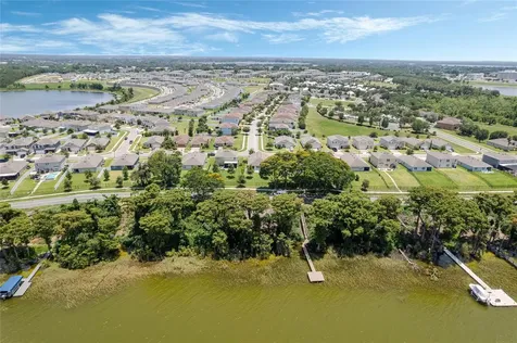 3315 Landing View Tavares FL 32778