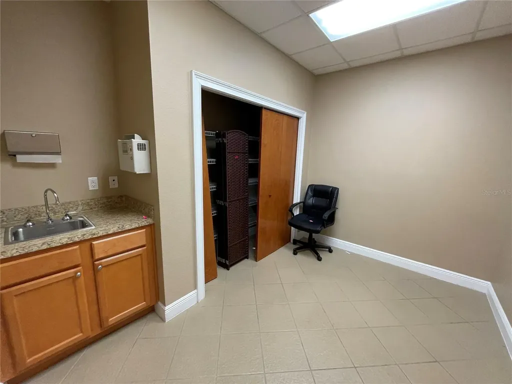 757 Highway 466 Lady Lake FL 32159