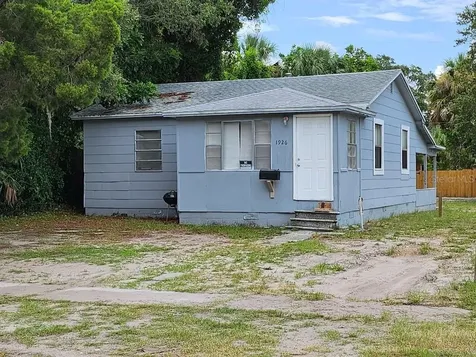 1926 Quincy Street S St Petersburg FL 33711