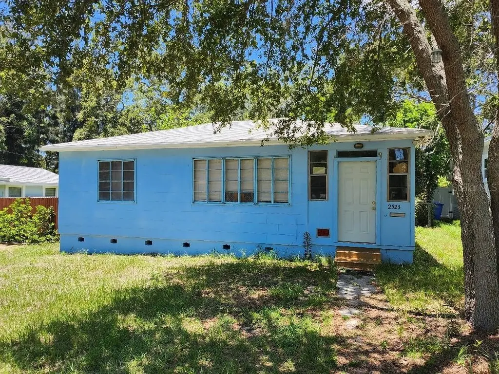 2523 20th Street S St Petersburg FL 33712