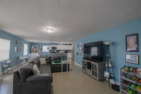 8217 N Semmes Street Tampa FL 33604