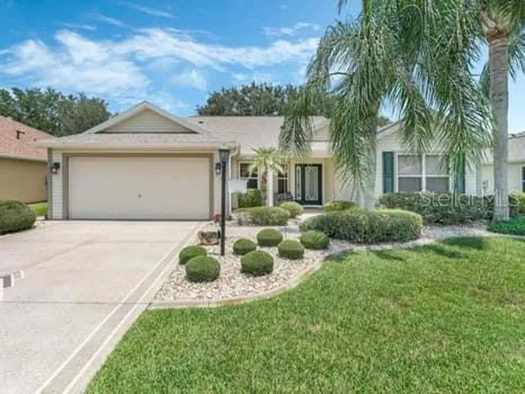 2457 Tamarindo Drive The Villages FL 32162