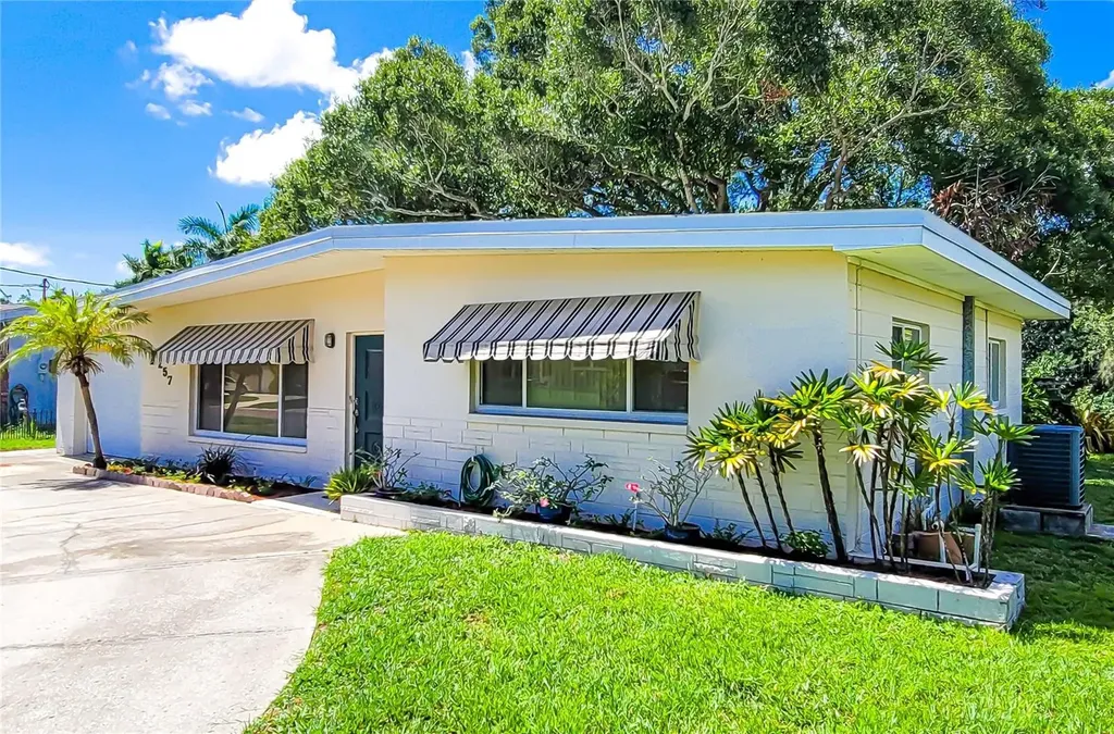 257 45th Avenue NE St Petersburg FL 33703