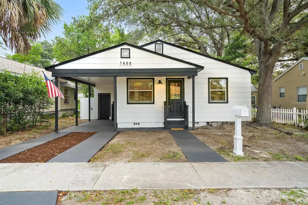 1466 15th Street S St Petersburg FL 33705