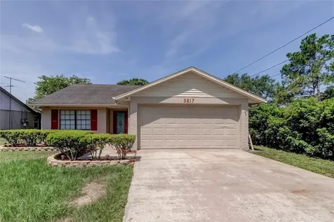 5817 10th Street Zephyrhills FL 33542