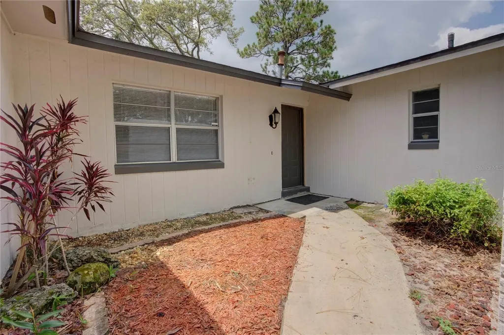 702 Laurel Way Casselberry FL 32707