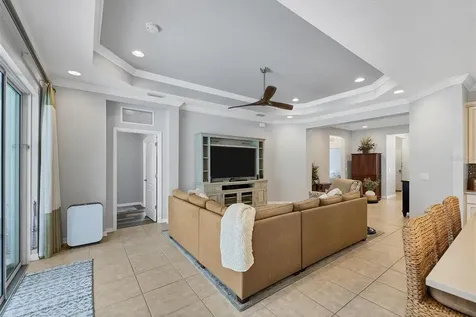 4803 Silvermoss Drive Sarasota FL 34243