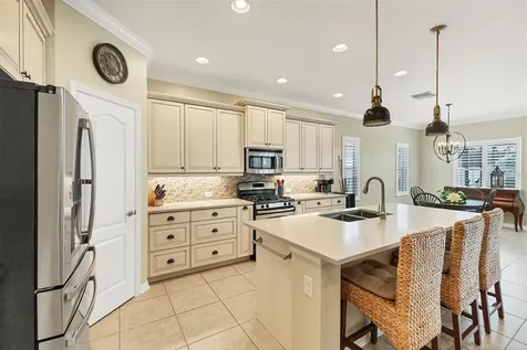 4803 Silvermoss Drive Sarasota FL 34243