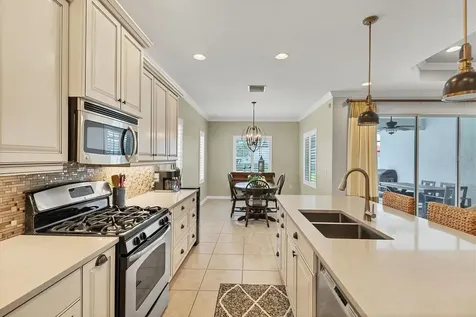 4803 Silvermoss Drive Sarasota FL 34243