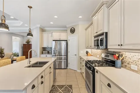 4803 Silvermoss Drive Sarasota FL 34243
