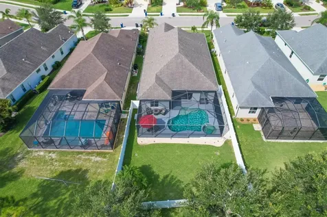 4803 Silvermoss Drive Sarasota FL 34243