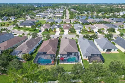 4803 Silvermoss Drive Sarasota FL 34243