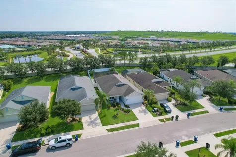 4803 Silvermoss Drive Sarasota FL 34243