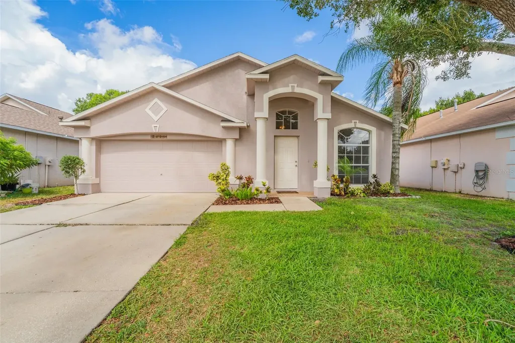 8415 Poydras Lane Tampa FL 33635