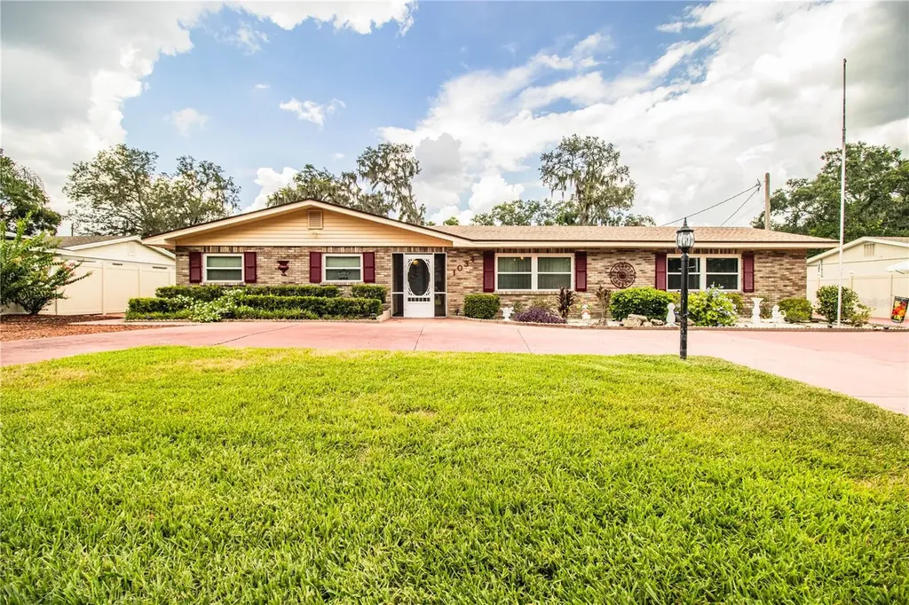 1034 Dolly Lane Lakeland FL 33813