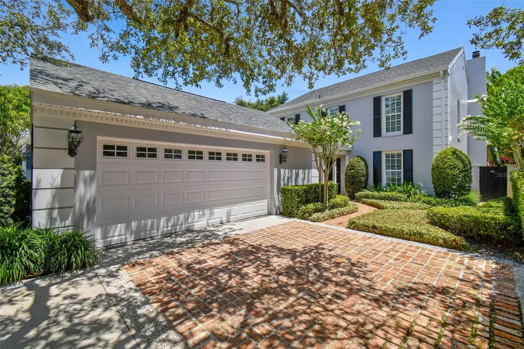 3008 W Hawthorne Road Tampa FL 33611