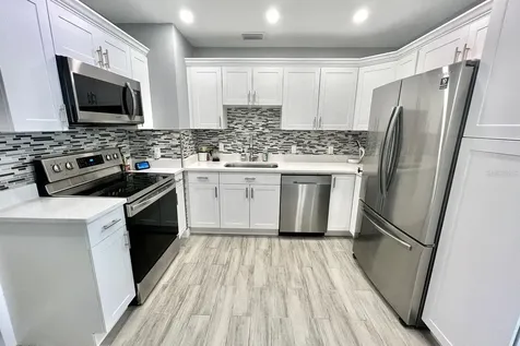 5550 9th Avenue N St Petersburg FL 33710