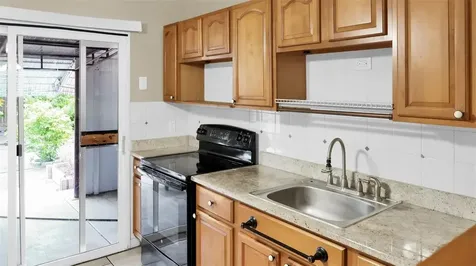 4310 78th Way N St Petersburg FL 33709