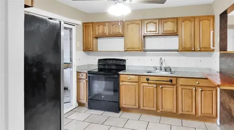 4310 78th Way N St Petersburg FL 33709