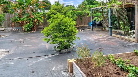 4310 78th Way N St Petersburg FL 33709