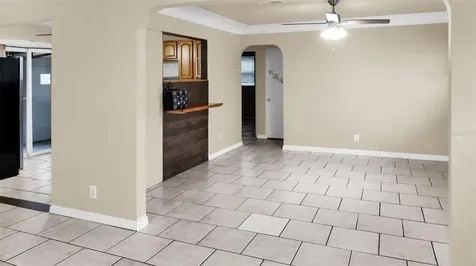 4310 78th Way N St Petersburg FL 33709
