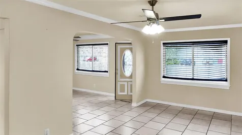 4310 78th Way N St Petersburg FL 33709