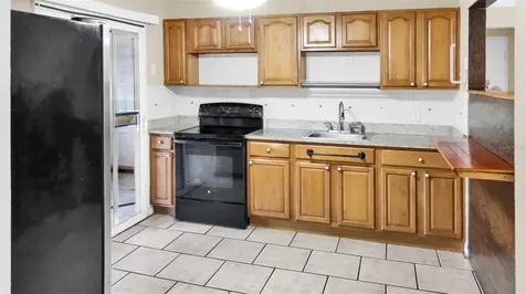 4310 78th Way N St Petersburg FL 33709