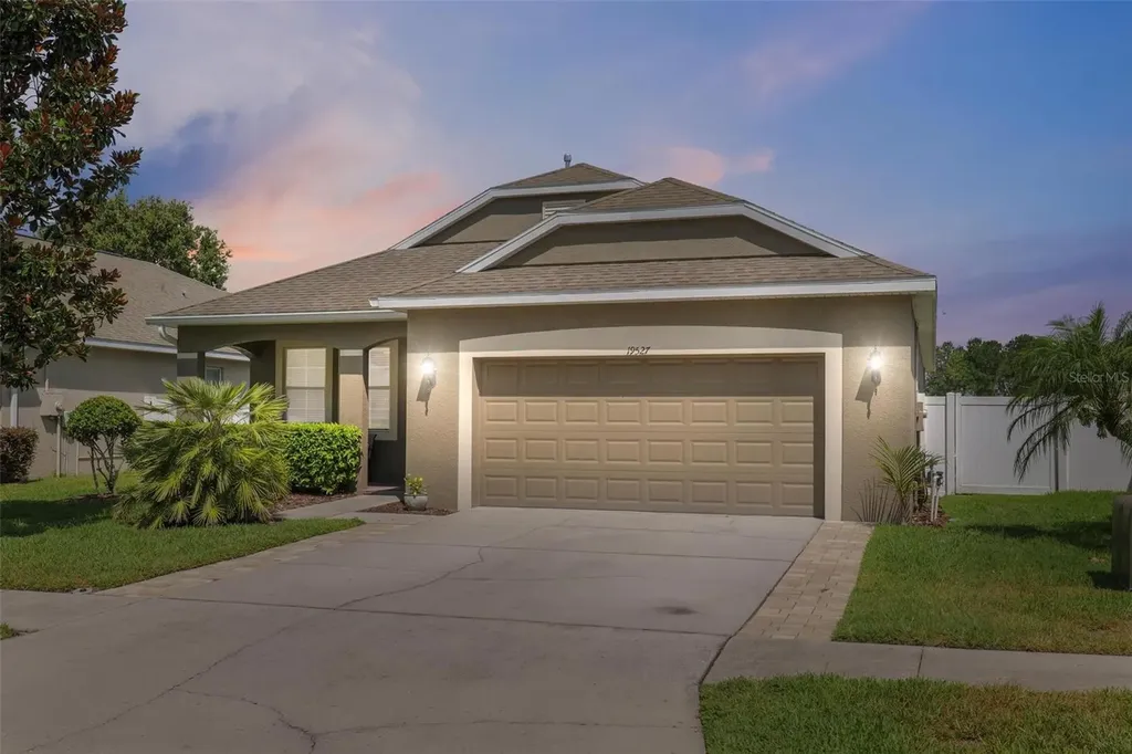 19527 Sunset Bay Drive Land O Lakes FL 34638