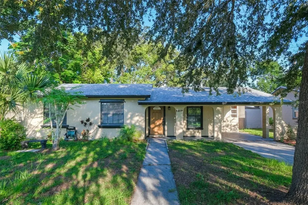 5618 Pinerock Road Orlando FL 32810