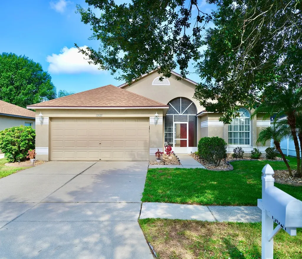 13021 Waterbourne Drive Gibsonton FL 33534