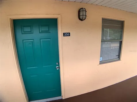 6880 46th Avenue N St Petersburg FL 33709