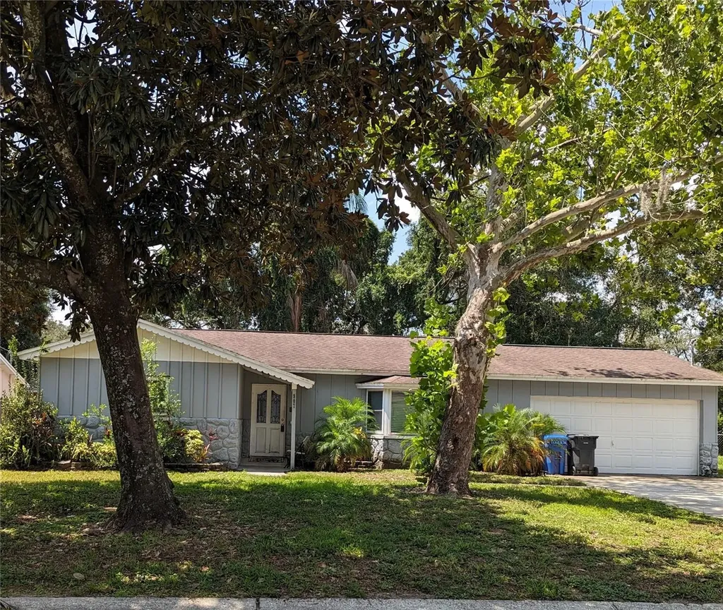 2812 Harder Oaks Avenue Valrico FL 33594